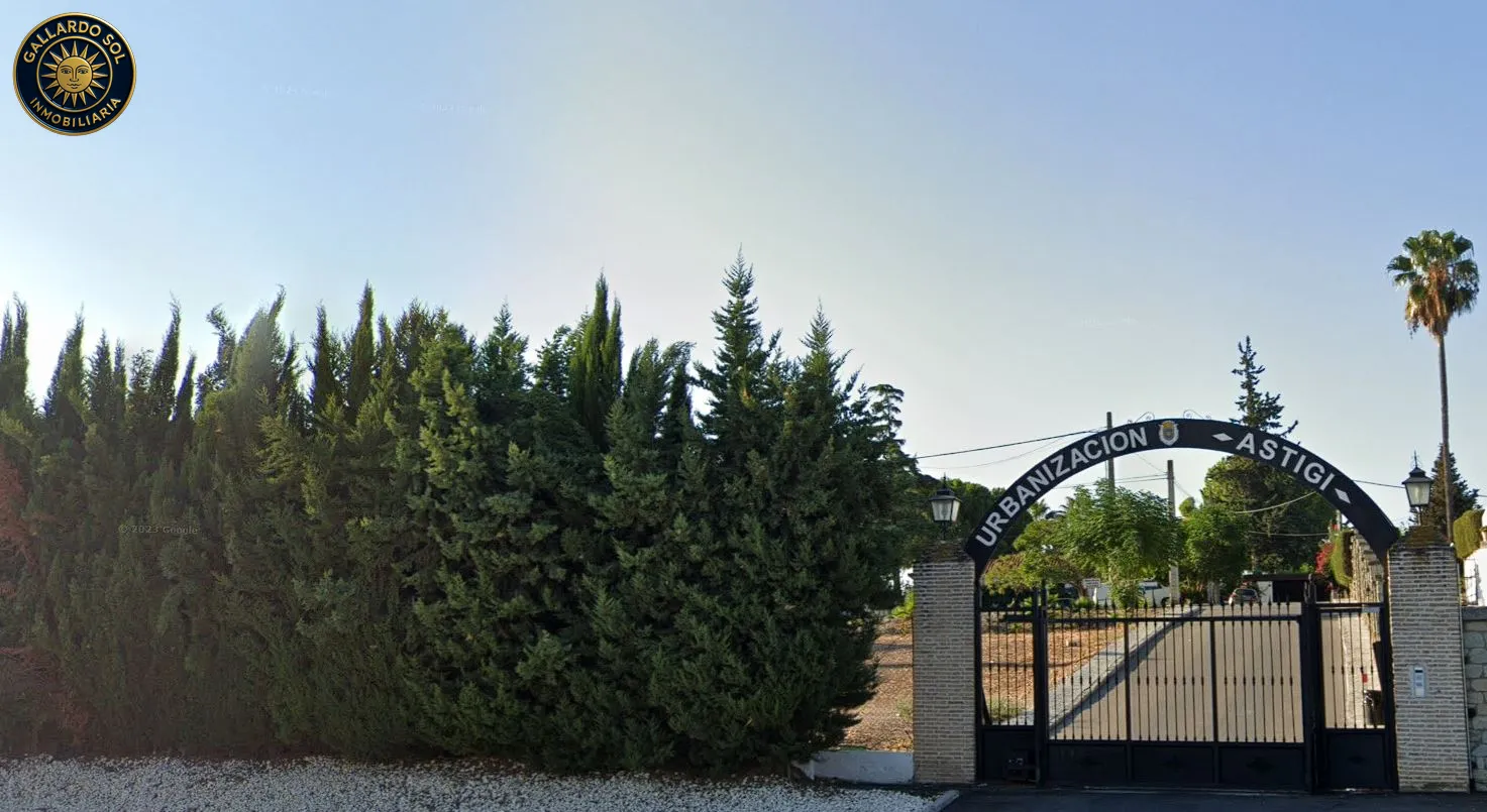 Solar Urbanización Astigi