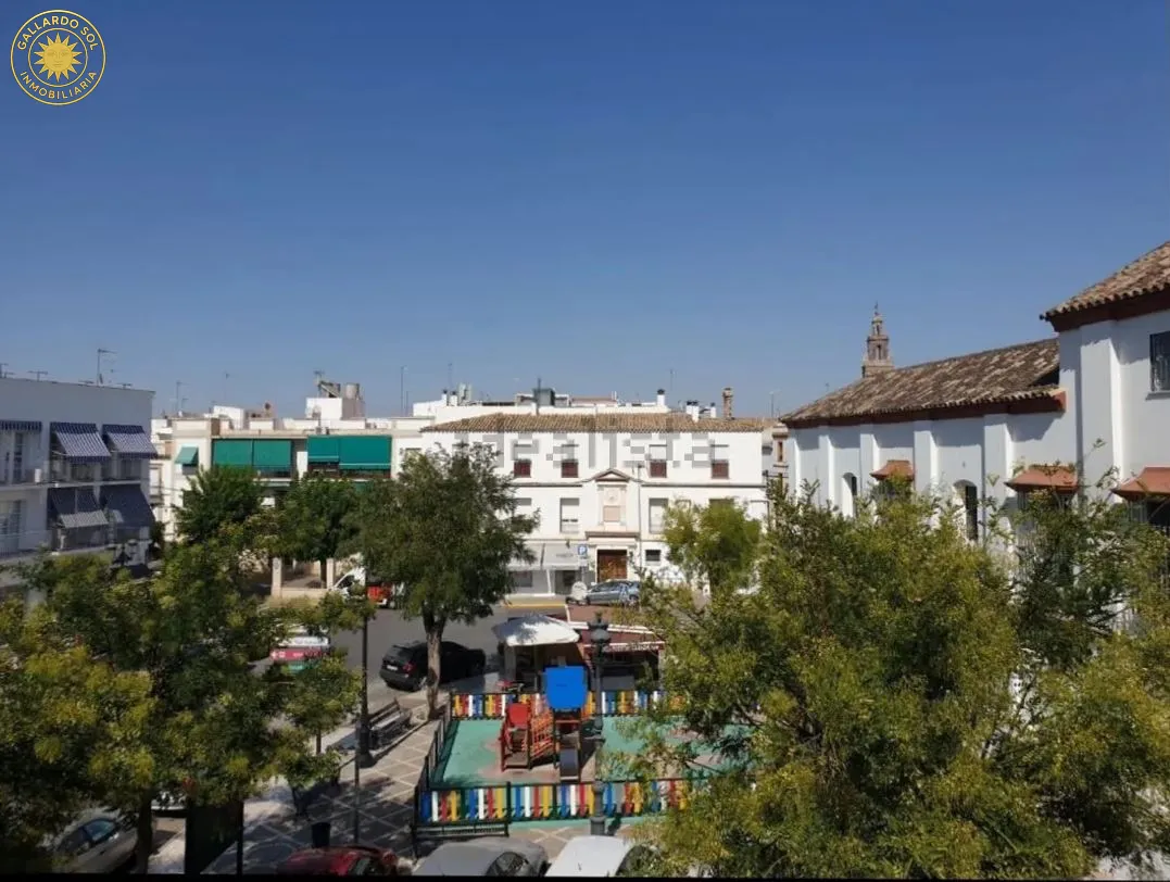 Fachada del edificio en C/ San Juan Bosco 1